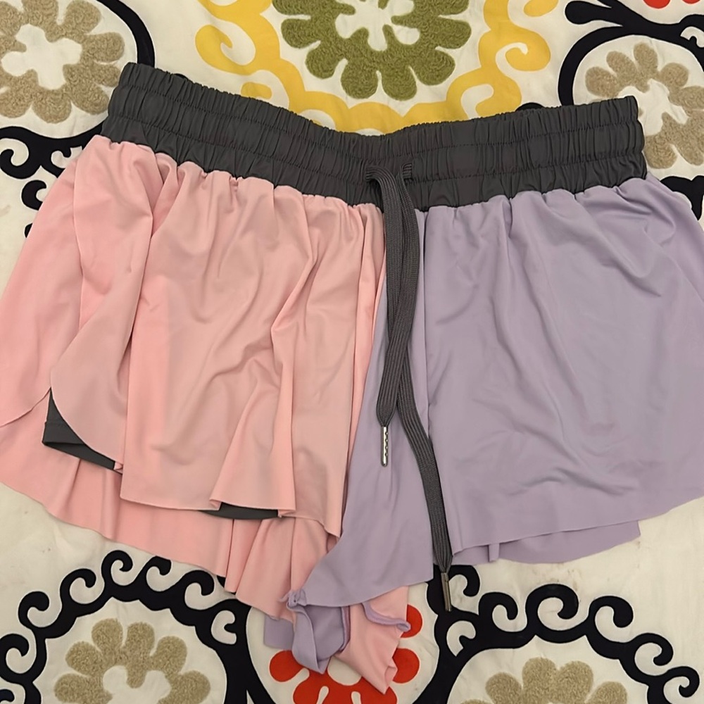 KatieJ NYC Farrah Shorts in pastel color block